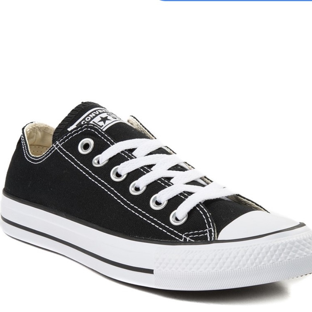 Black used Converse all stars size 5 in men